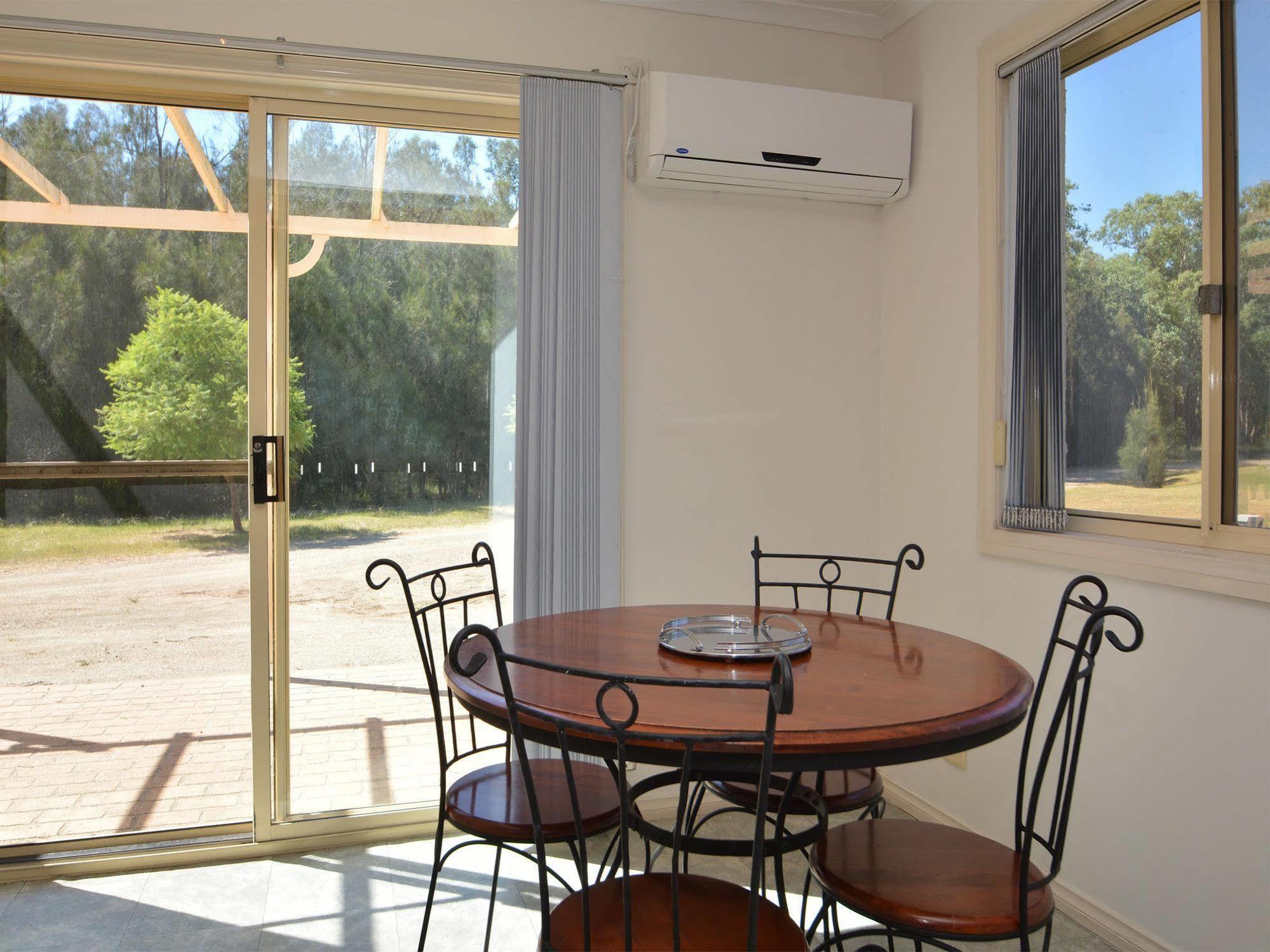 Madigan Wine Country Cottages Lovedale Dış mekan fotoğraf